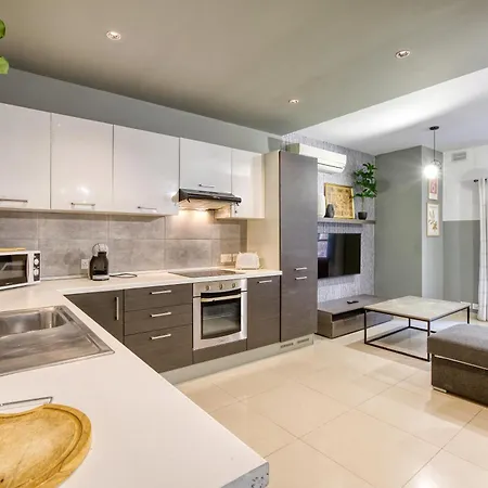 Cosy & Stylish 3br In The Heart Of St'julians By 360 Estates * Saint Julian's