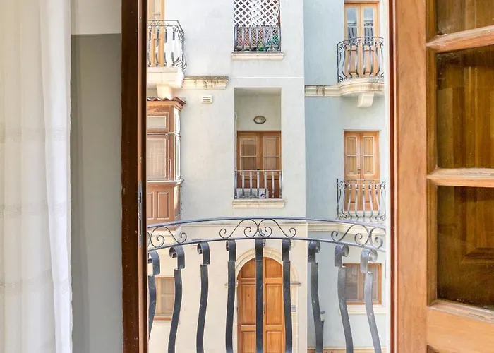 Cosy & Stylish 3br In The Heart Of St'julians By 360 Estates